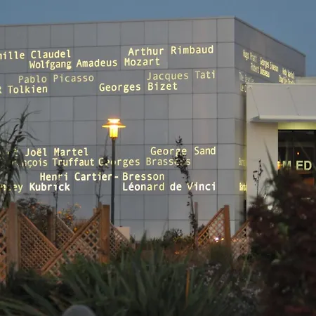 Maison Familiale A Deux Pas De La Plage, Ideale Pour 6 Pers. Avec Terrasse A Jean De Monts - Fr-1-323-480 Saint-Jean-de-Monts