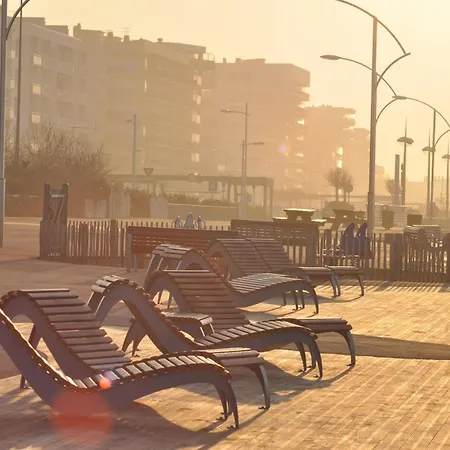 Maison Familiale A Deux Pas De La Plage, Ideale Pour 6 Pers. Avec Terrasse A Jean De Monts - Fr-1-323-480 * Saint-Jean-de-Monts