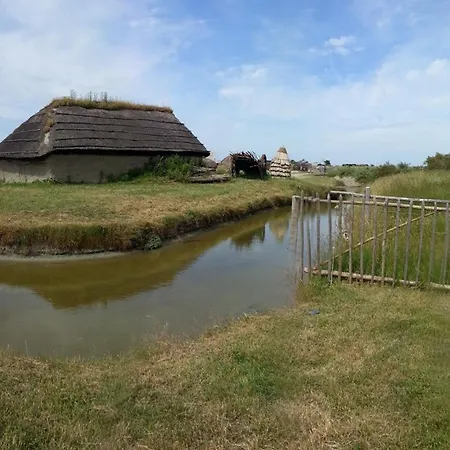 Casa de Férias Maison Familiale A Deux Pas De La Plage, Ideale Pour 6 Pers. Avec Terrasse A Jean De Monts - Fr-1-323-480 Saint-Jean-de-Monts