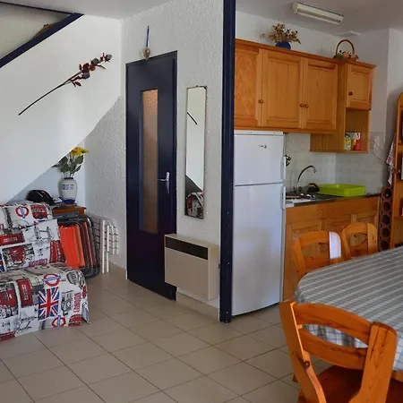Maison Familiale A Deux Pas De La Plage, Ideale Pour 6 Pers. Avec Terrasse A Jean De Monts - Fr-1-323-480 *