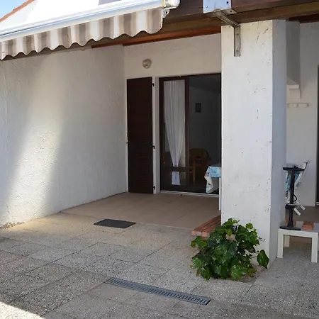 Maison Familiale A Deux Pas De La Plage, Ideale Pour 6 Pers. Avec Terrasse A Jean De Monts - Fr-1-323-480 * Saint-Jean-de-Monts