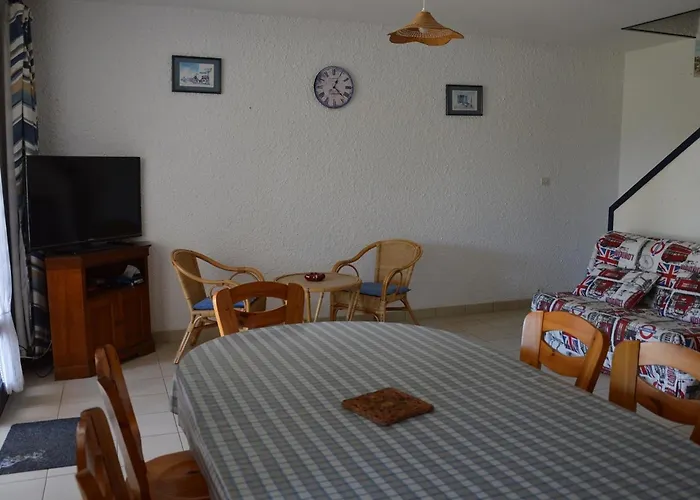 Prázdninový dům Maison Familiale A Deux Pas De La Plage, Ideale Pour 6 Pers. Avec Terrasse A Jean De Monts - Fr-1-323-480 *